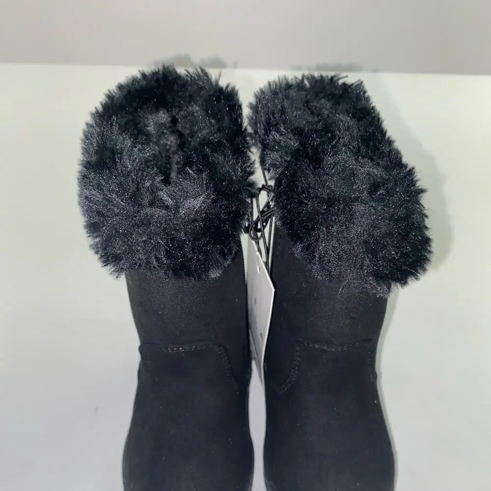 CAT AND JACK GIRLS BOOTS SIZE 5 NWT